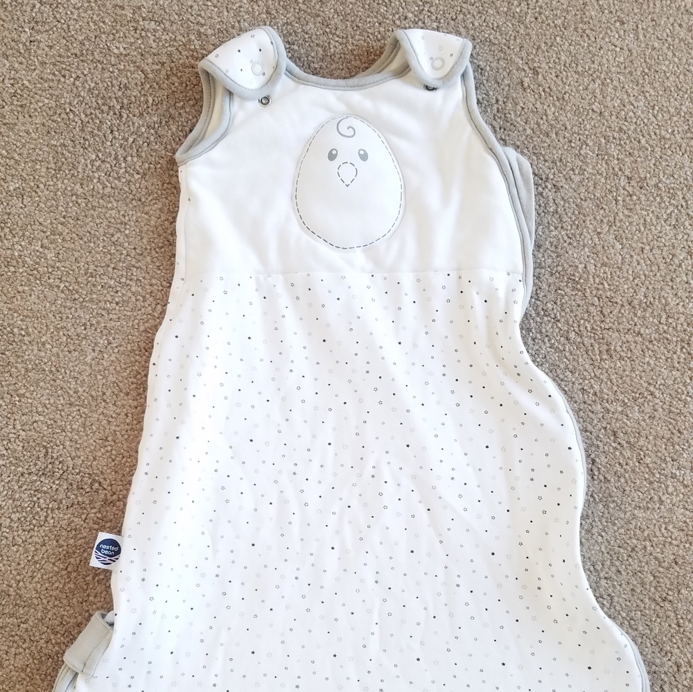 Nested Bean Gray White Star Swaddle Small 0-6
